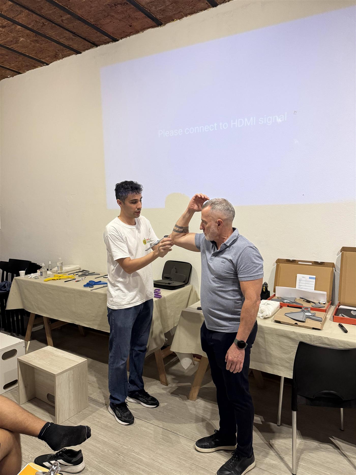 Uso de instrumento antropométrico en práctica