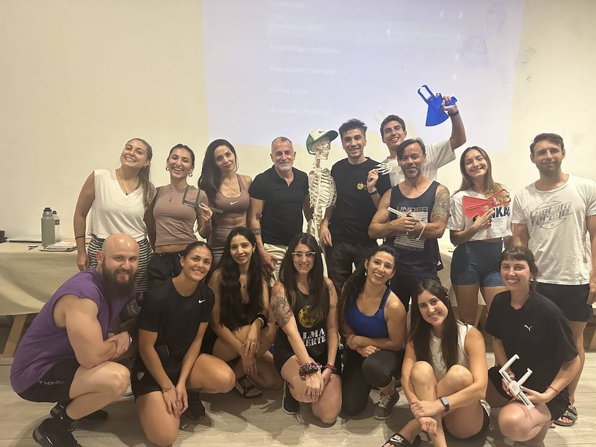Foto grupal final del curso ISAK